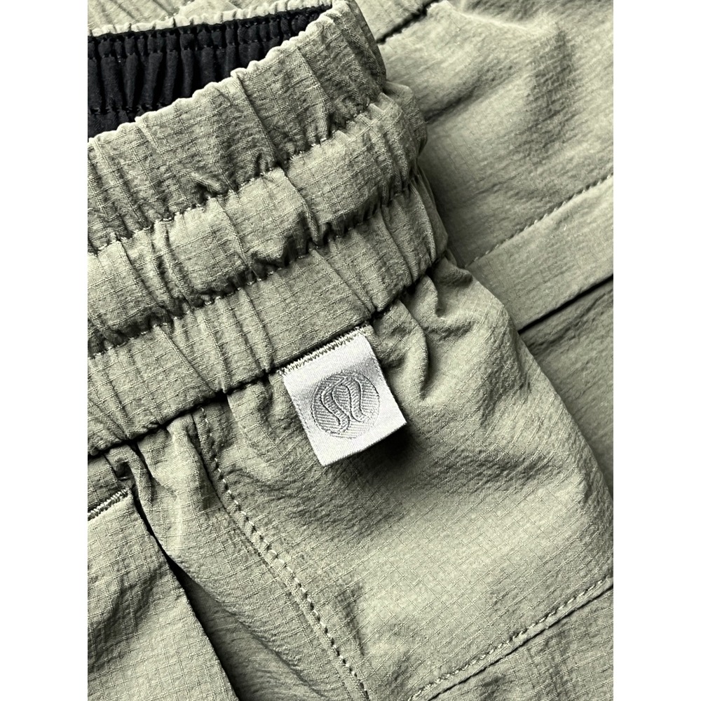 Lululemon Lab Shorts Mens Medium Green Drawstring Athletic Ripstop LM7ARRS - Picture 3 of 7